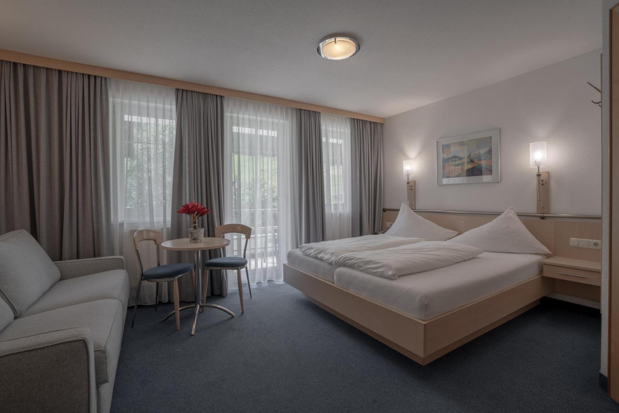 Petit Madlein Bed & Breakfast Ischgl Exterior photo